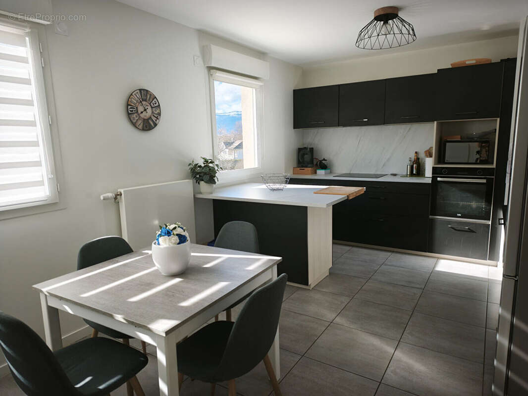 Appartement à GIERES
