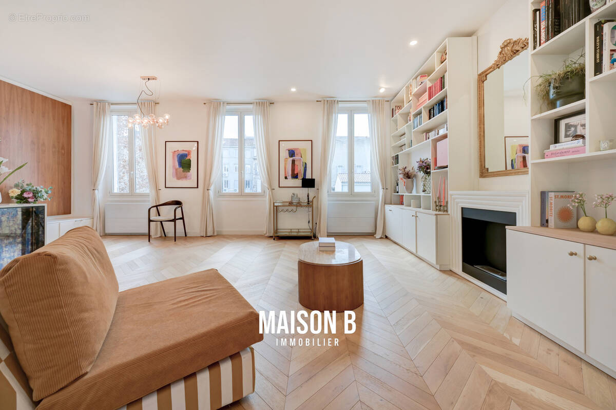 Appartement à MARSEILLE-6E