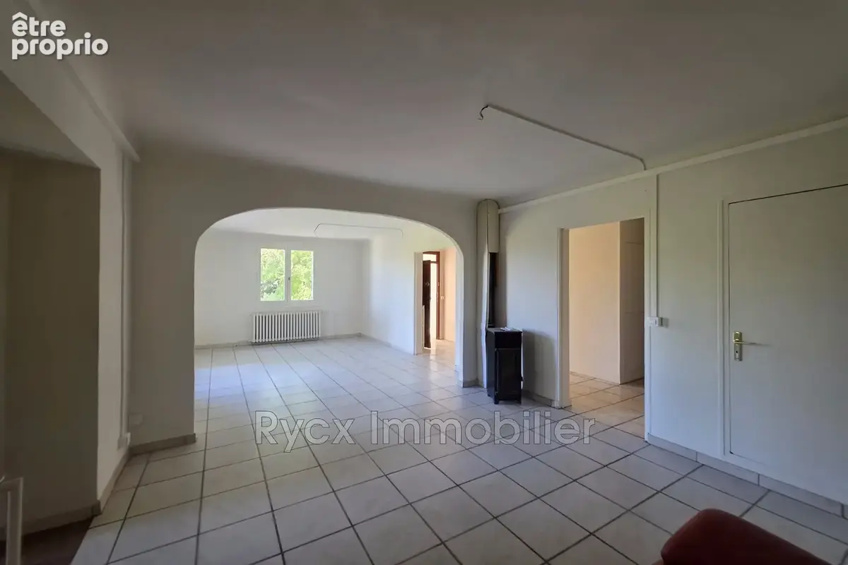 Maison 5 pièces 124 m² à vendre à Apt (84400) - photo 9