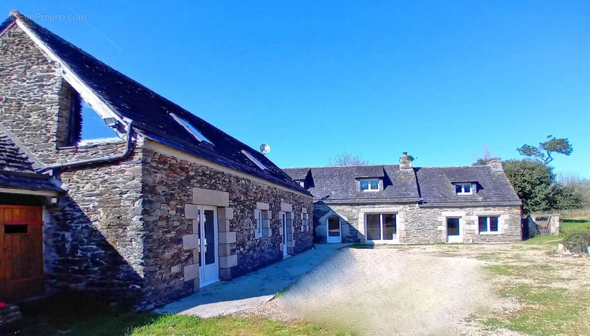 Maison à PLESTIN-LES-GREVES