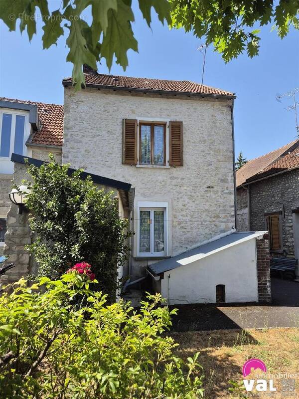 Maison à MILLY-LA-FORET
