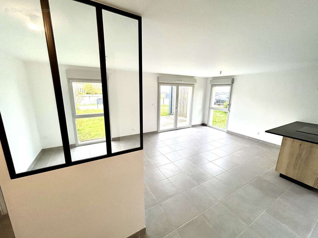 Appartement à HAUTEVILLE-LES-DIJON