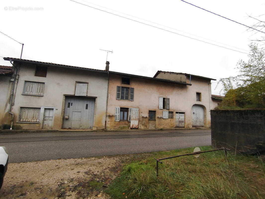 Maison à BROISSIA