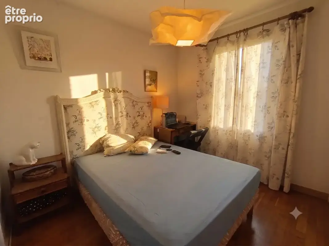 Appartement 86 m² à Uzes  - photo 6