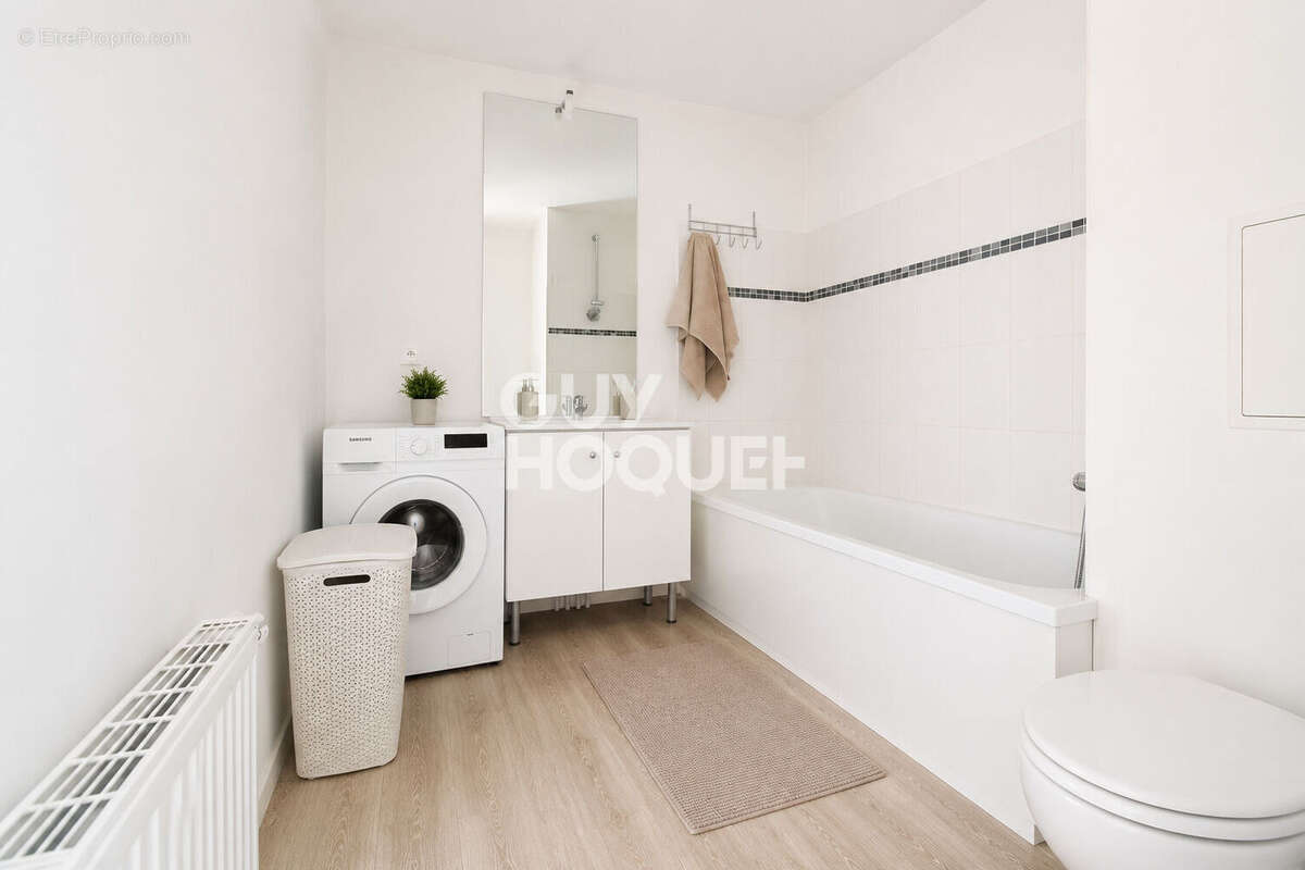 Appartement à BRIE-COMTE-ROBERT