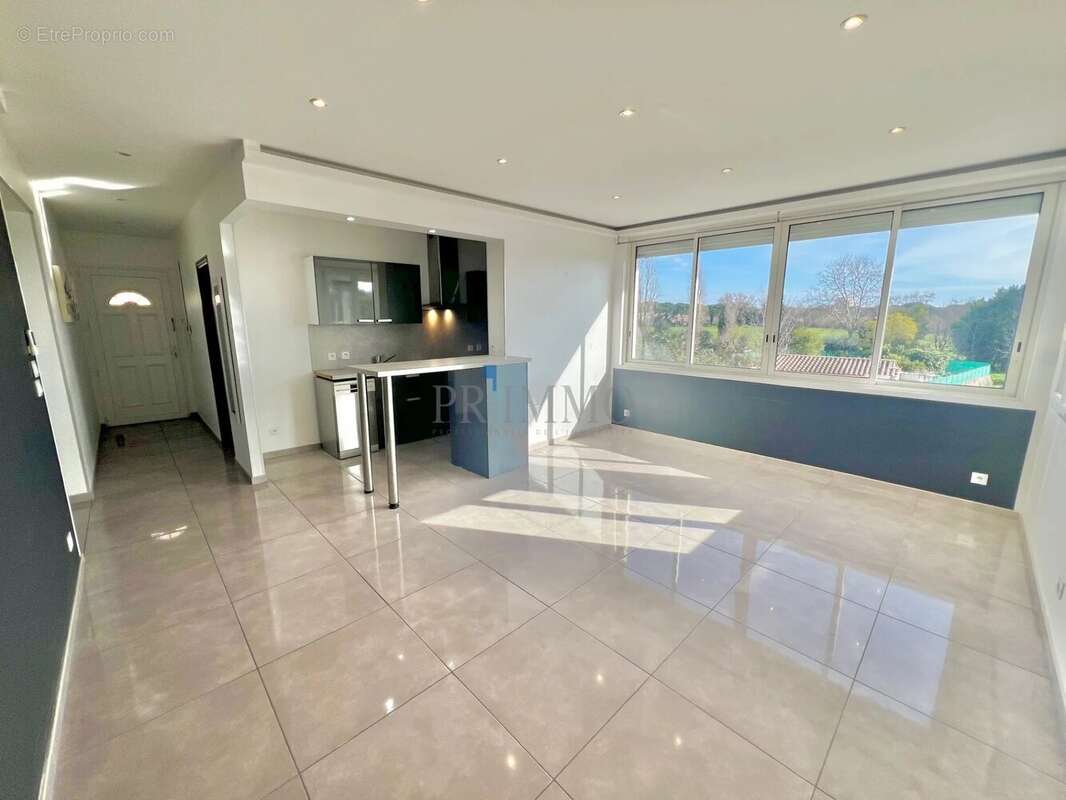 Appartement à FREJUS