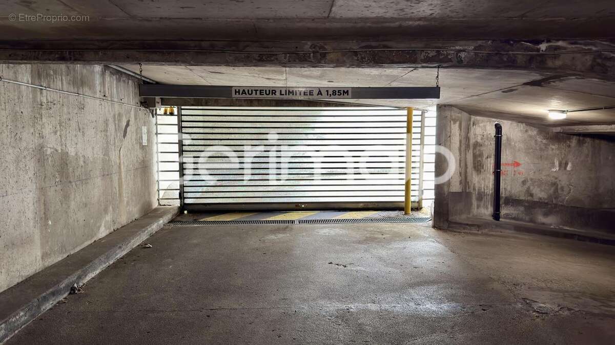 Parking à ANNECY