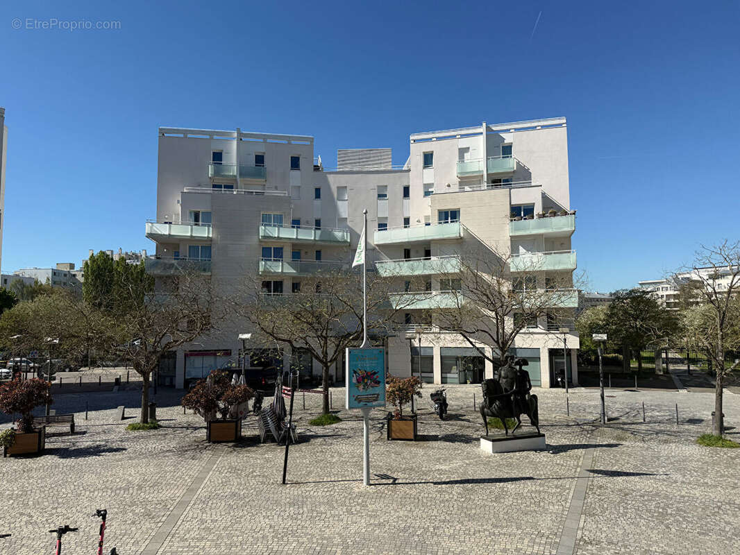 Appartement à MONTIGNY-LE-BRETONNEUX