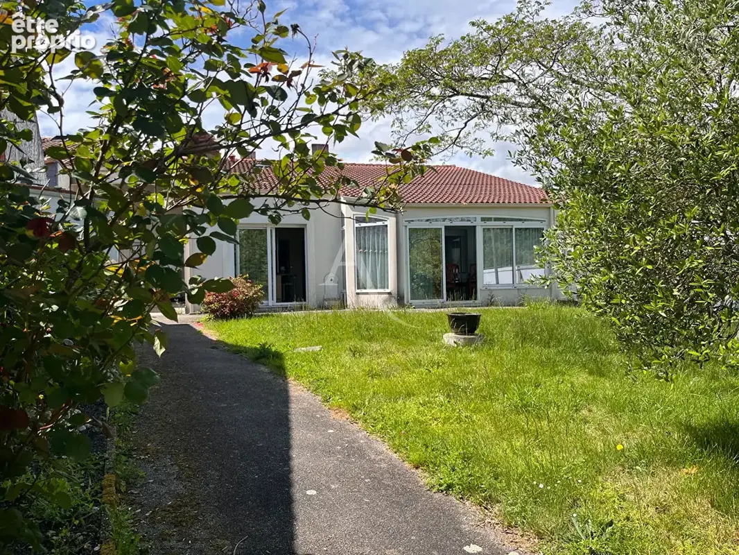 Maison Sainte Flaive Des Loups - photo 11