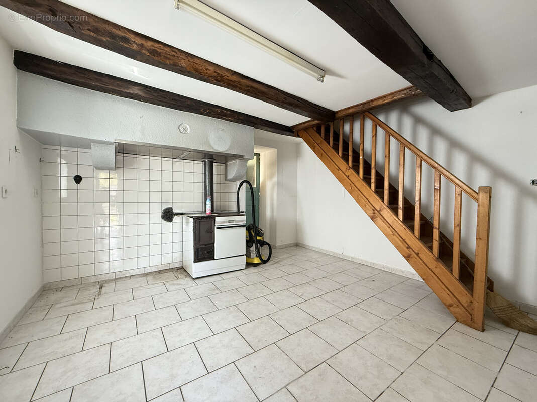 Maison à ATTIGNY