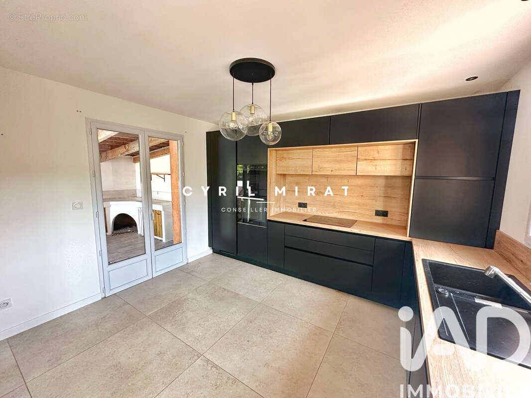 Photo 3 - Maison à ROCBARON