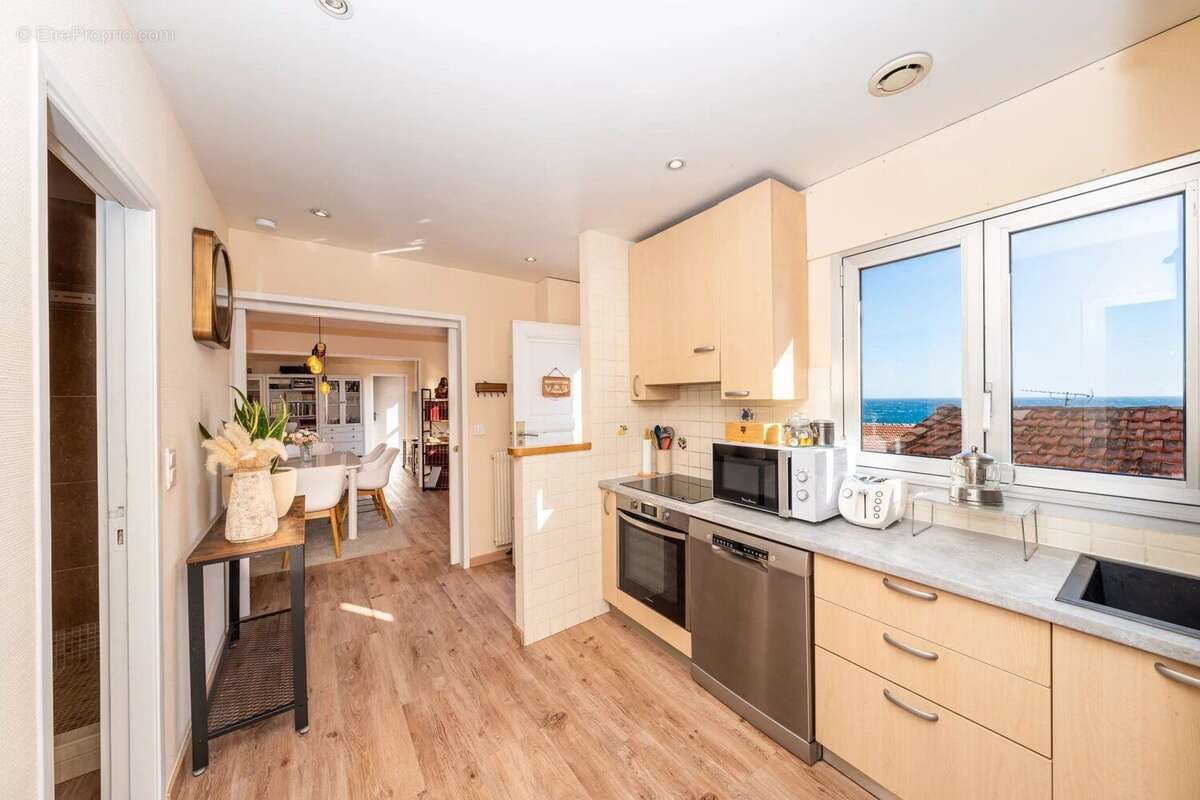 Appartement à CAP-D'AIL