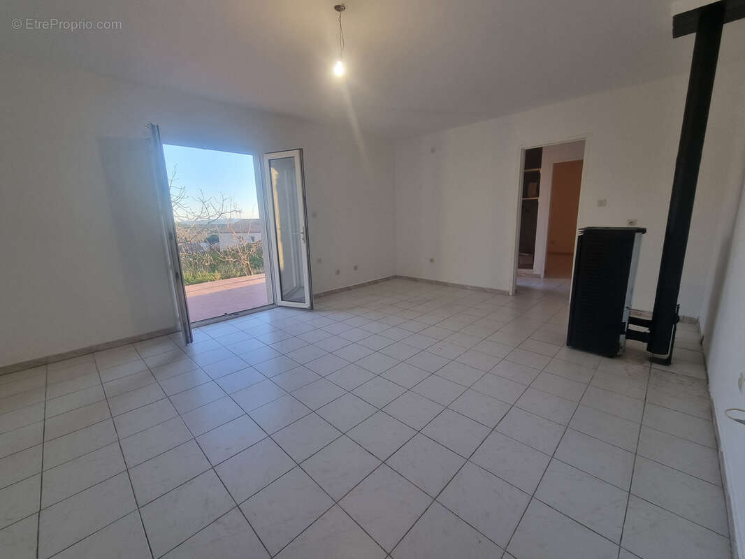 Maison à BIZE-MINERVOIS