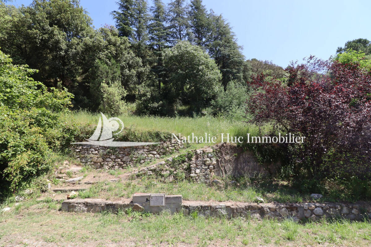 Terrain à ARLES-SUR-TECH