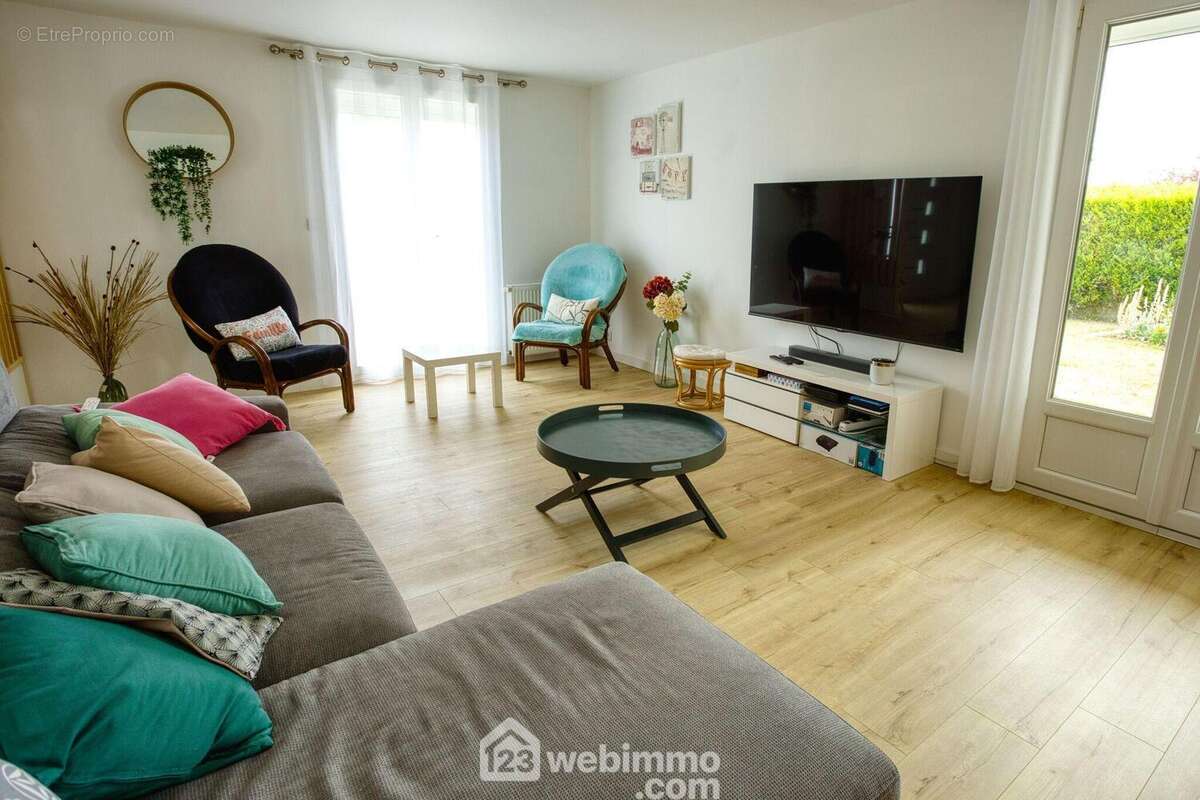 Maison 239 m² à Nieul-Sur-Mer  - photo 7