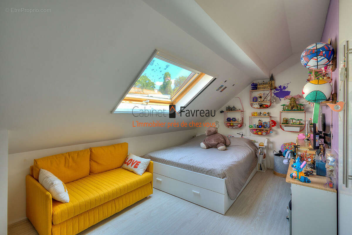 Maison à L&#039;HAY-LES-ROSES