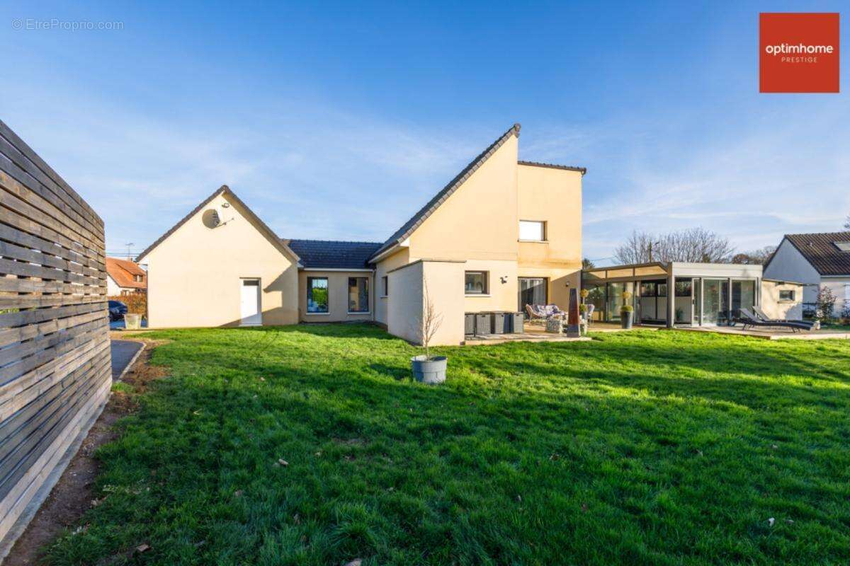 Magnifique maison contemporaine de 300 m² avec piscine intérieure et 5 chambres - photo 28