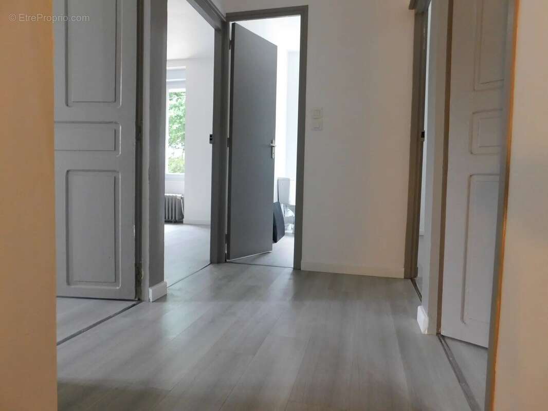 SPEZET, maison spacieuse. - photo 8