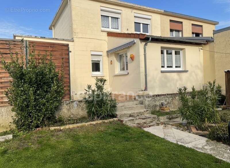 Maison à TERGNIER
