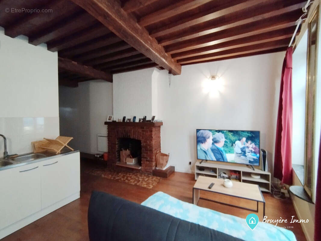 Appartement à AVESNES-SUR-HELPE