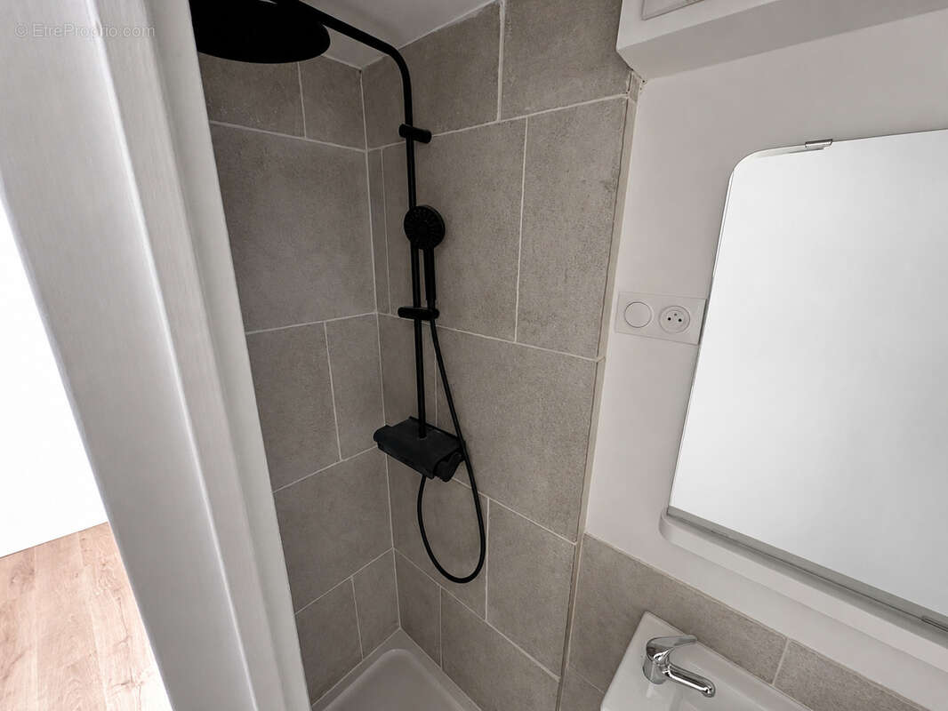 Appartement à PARIS-2E