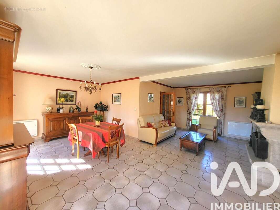 Photo 2 - Maison à VAUX-LE-PENIL