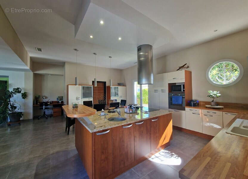 Maison à AIGUES-MORTES