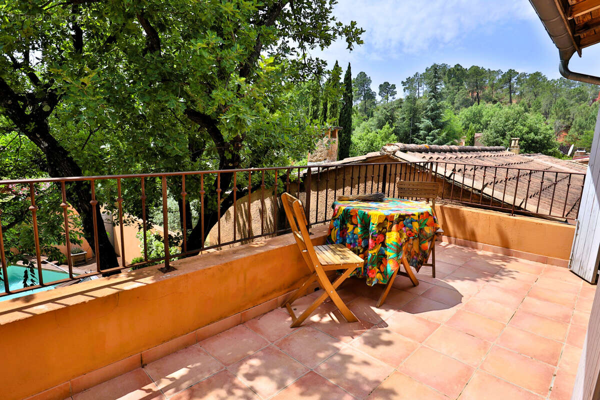 Maison à ROUSSILLON