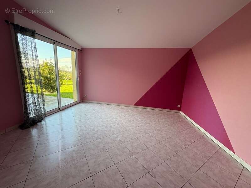 Maison à SAINT-SAMSON-DE-BONFOSSE