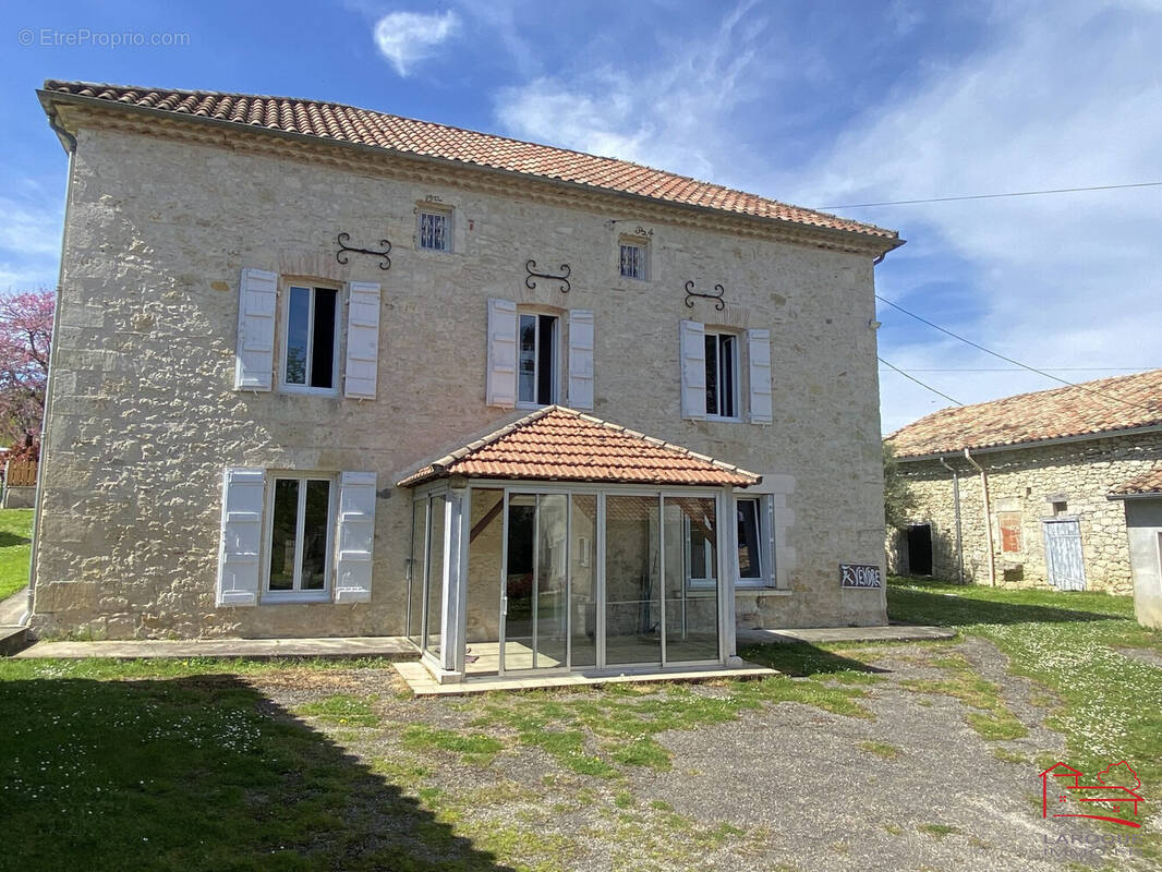 Maison 239 m² à Engayrac  - photo 2