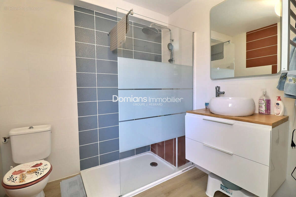 Appartement 97 m² à Saint-Cyprien  - photo 8