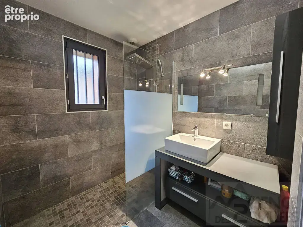 Appartement 3 pièces 66 m² Cluses - photo 8