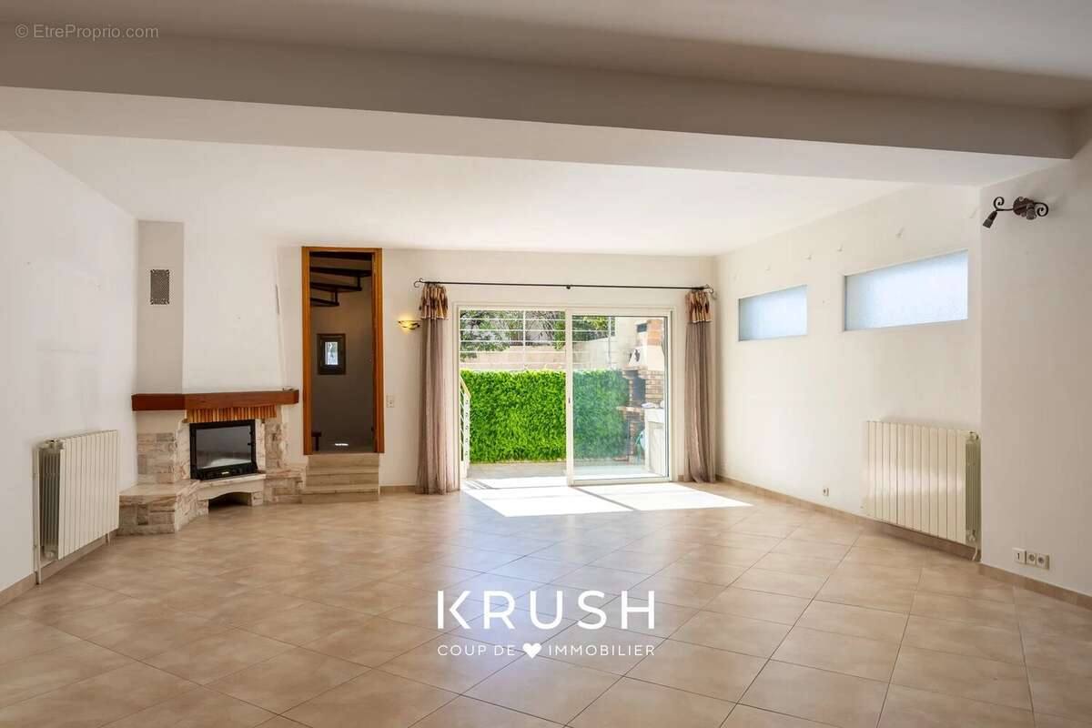 Maison à MARSEILLE-7E