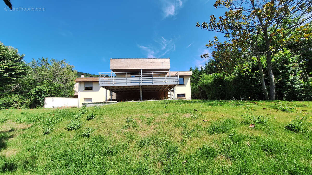 Maison à CLERMONT-FERRAND