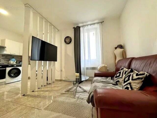 Appartement à MARSEILLE-3E