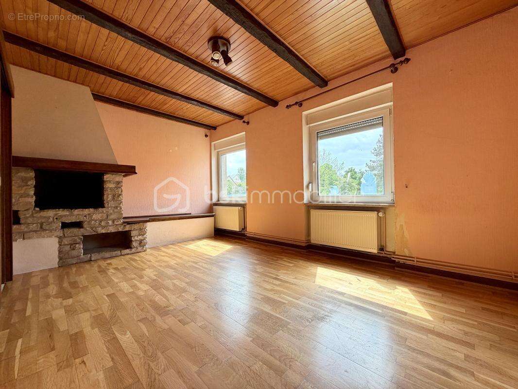 Appartement à PUTTELANGE-AUX-LACS