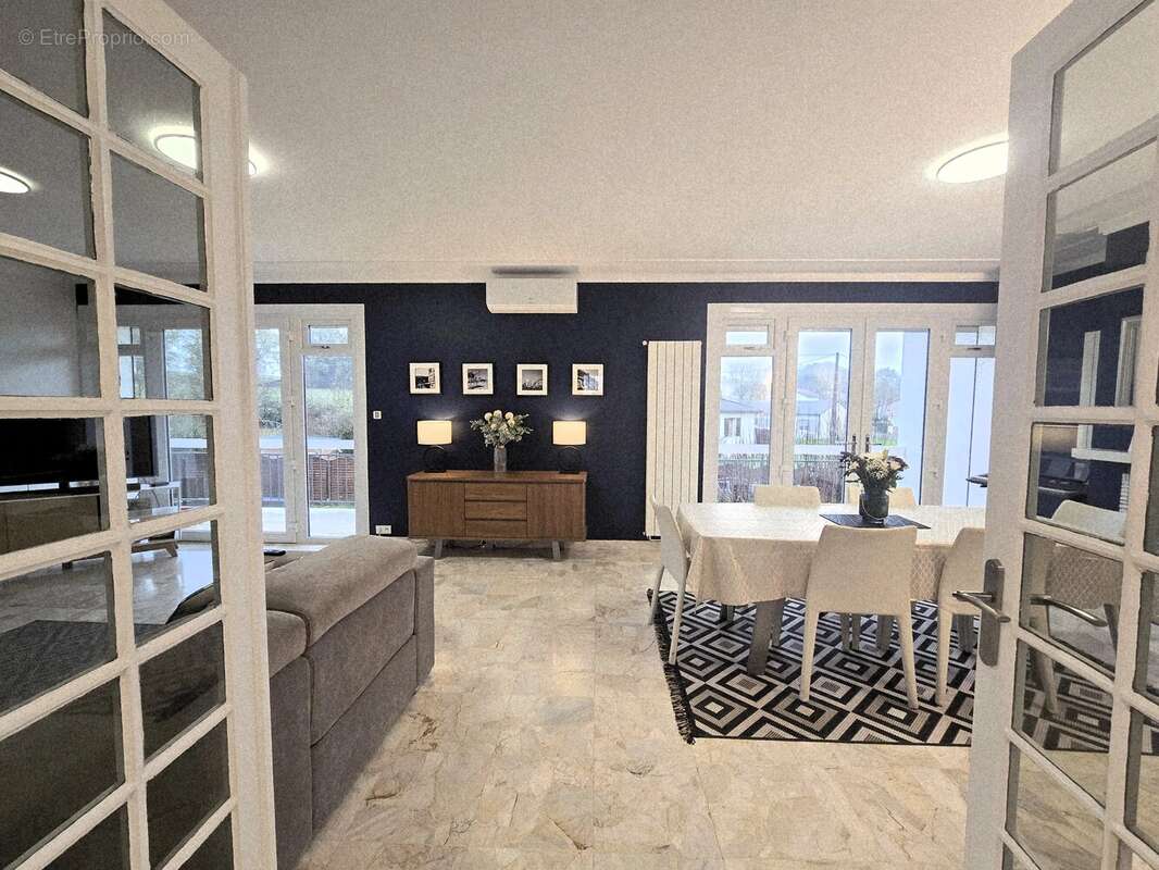 Belle Maison Présentée avec Appartement d’Amis, Piscine et Jardin Clos - photo 9