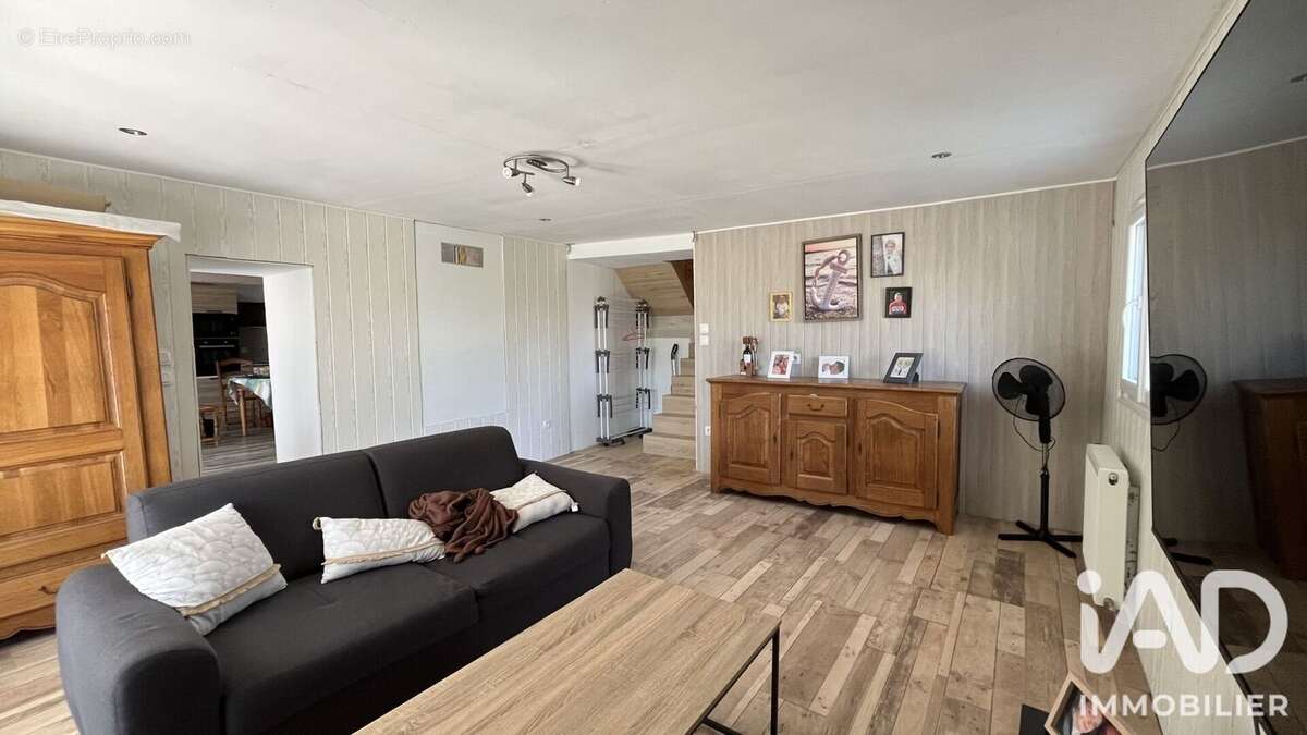 Maison 135 m² à Moreilles  - photo 4