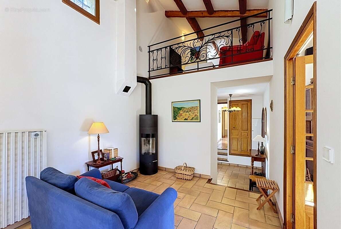 Maison 6 pieces - levens - 1456m² - 141 m² - photo 3