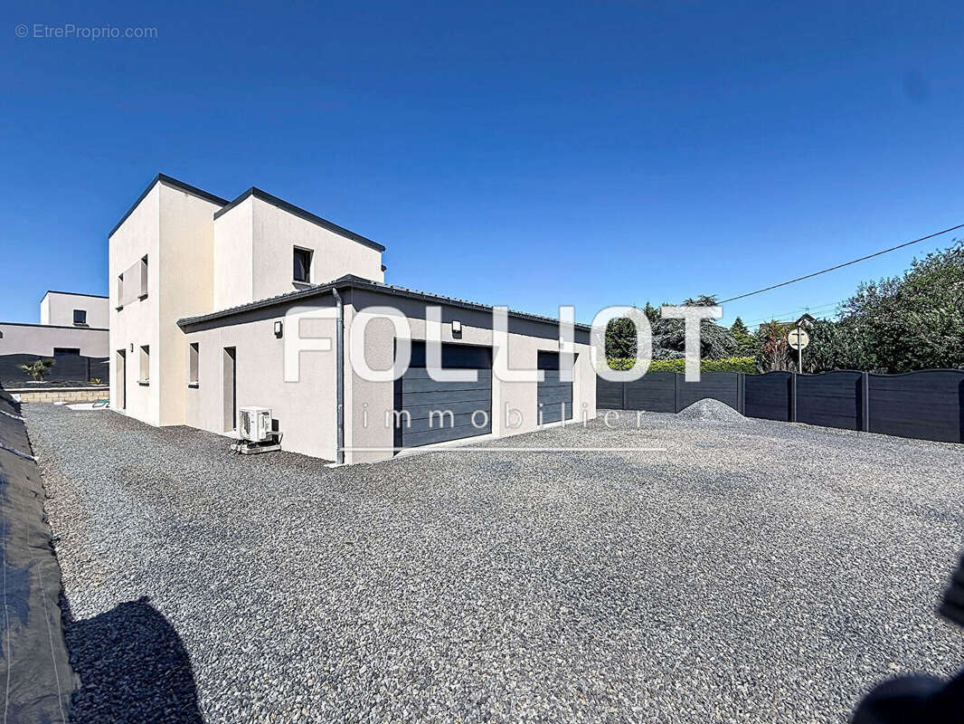 A vendre Maison 7 pièces à vendre à Saint Pair sur Mer - Réf. 12511AH - photo 5