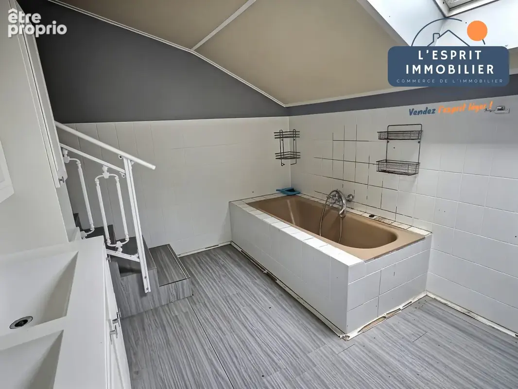 Maison 97 m² à Petite-Rosselle  - photo 7