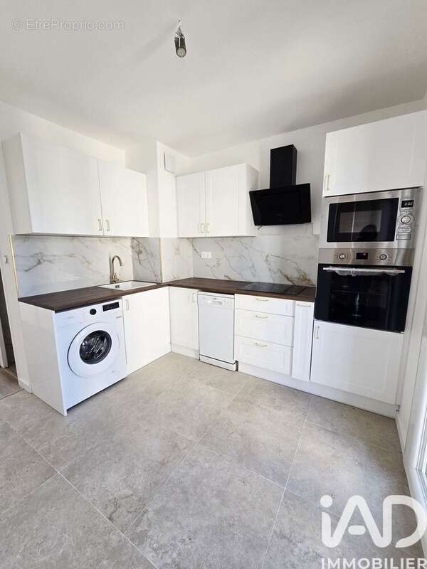 Photo 6 - Appartement à MARSEILLE-4E