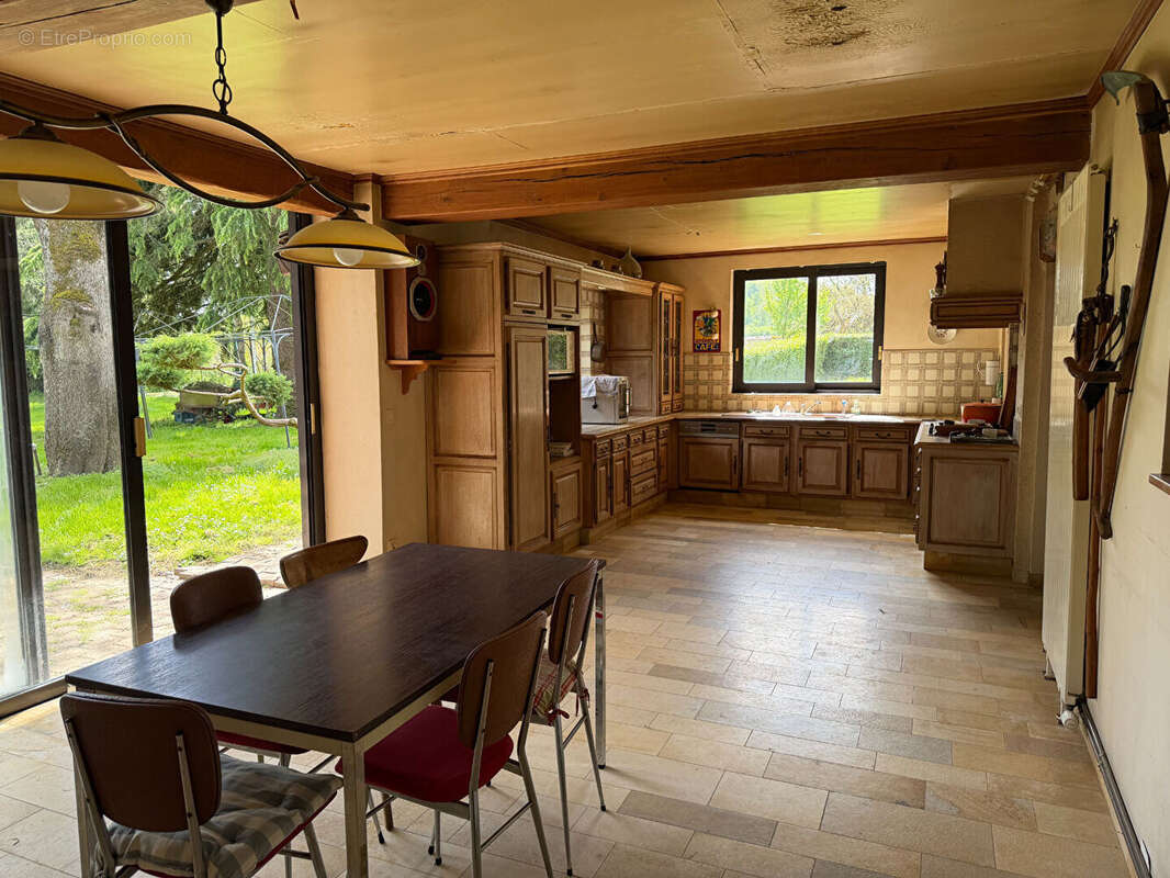 Maison à MONTIGNY-SOUS-MARLE