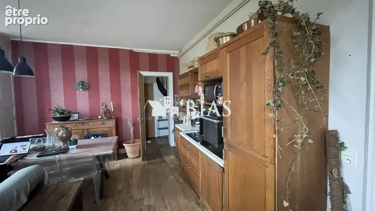 Maison 260 m² à Bernay  - photo 2