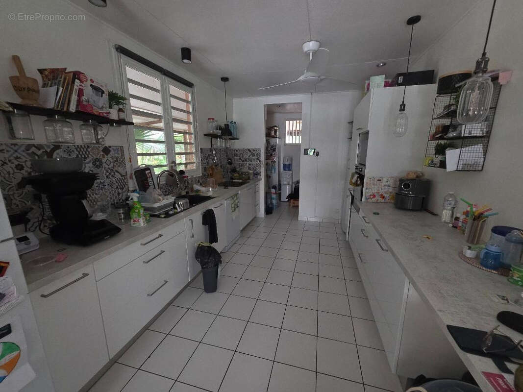 Maison à REMIRE-MONTJOLY