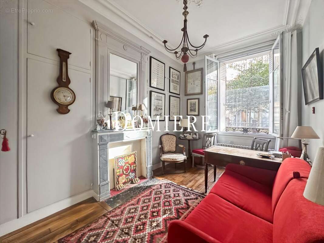 Appartement à PARIS-17E