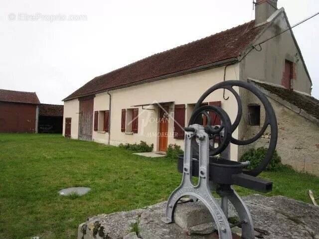 Maison à VARENNES-SUR-ALLIER