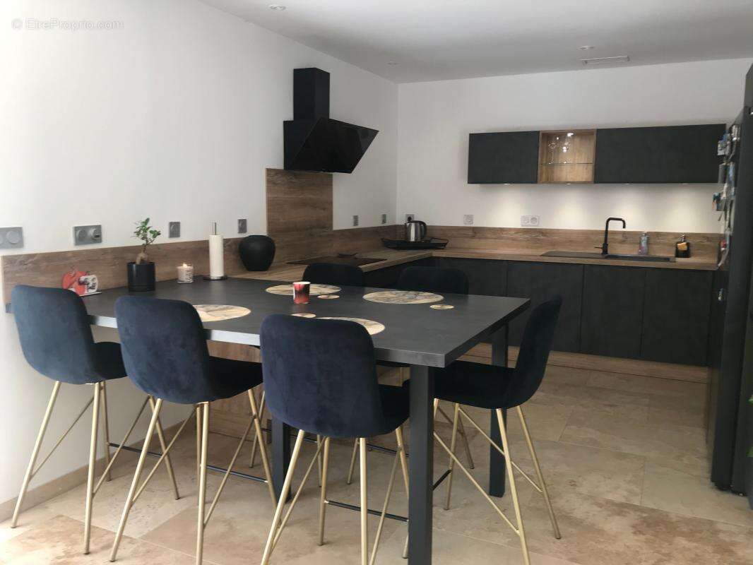 Maison à VAISON-LA-ROMAINE