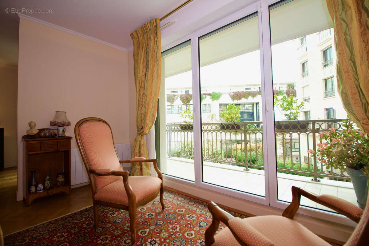 Appartement à LEVALLOIS-PERRET