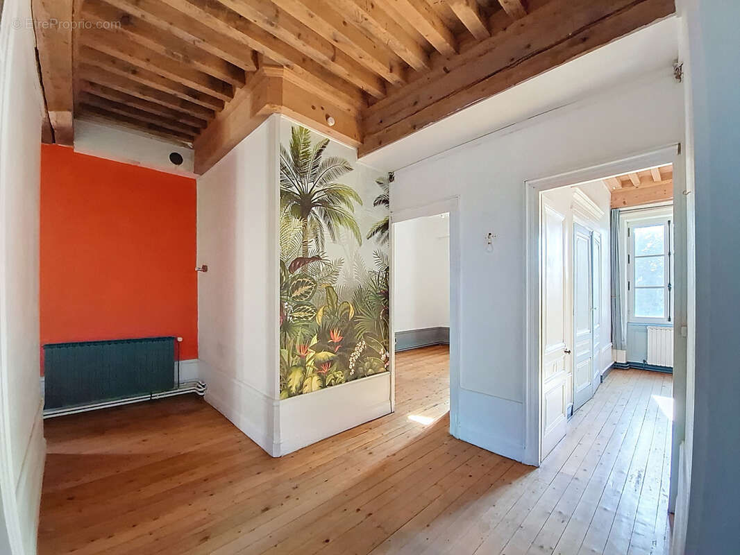 Appartement à VERNAISON